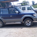 4x4 land cruiser prado