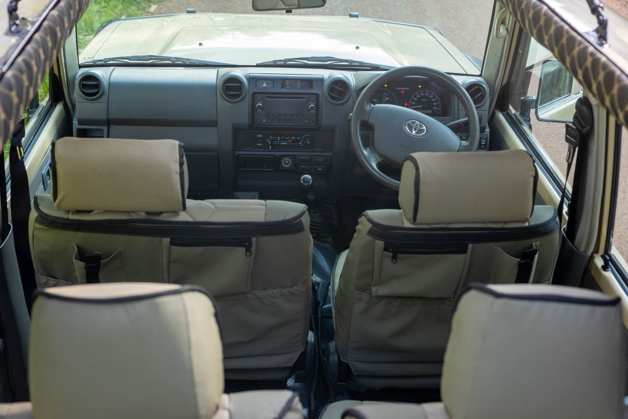 Ultimate Guided Wildlife Safaris In East Africa In 4x4 Cars 
